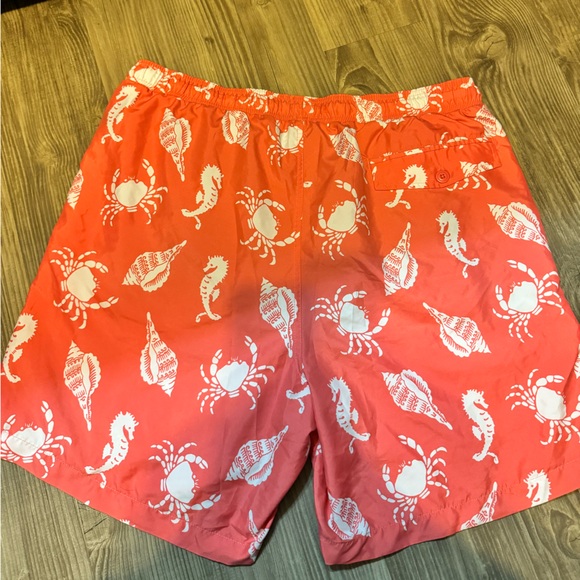 Old Navy Men’s Swim Trunks - Picture 2 of 2